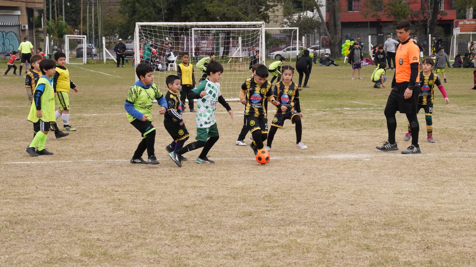 futbol infantil en ituzaingó